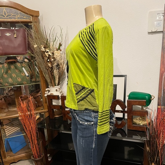 💚Great Condition S Dragonfly made in Nepal of 100% Cotton Top - Picture 2 of 6